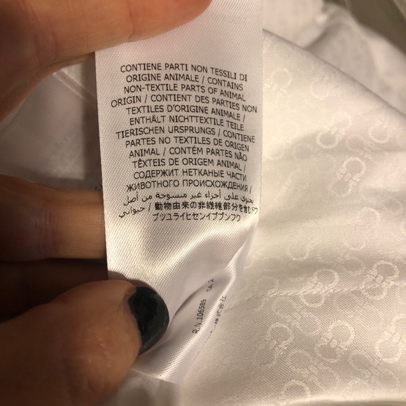 Ferragamo Tonal Gancini Print Button-Down NEW WITH TAGS - Picture 10 of 16